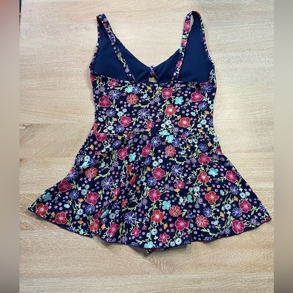 Liz Claiborne Floral Navy Colorful Skirt One Piece Swimsuit Bow Detail Adorable - Picture 5 of 14